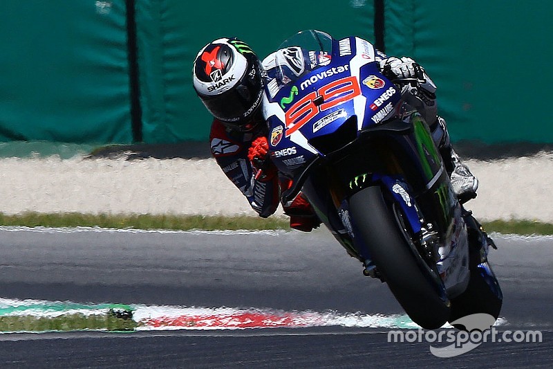 Barcellona, Libere 2: Lorenzo mette tutti in fila con le gomme dure