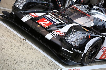 Porsche lidera la mañana del test en Le Mans