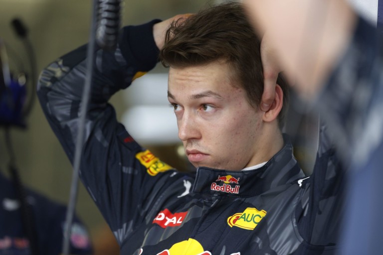 Horner: Kvyat elszúrta a Red Bull és Vettel versenyét is