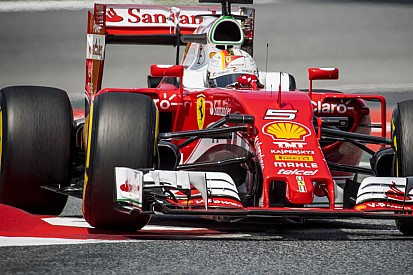 Vettel a Ferrarival akar az élen lenni, és nem másik csapattal