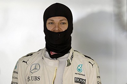 Rosberg köszönte a lepattanót, de sajnálja Hamiltont