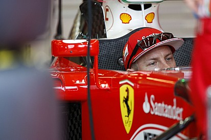 Így örült a Ferrari Raikkönen hamiltonos előzésének Kínában