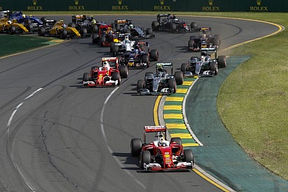 Valamiben egyetért Hamilton és Rosberg: figyelni kell a Ferrarira, mert közel vannak!