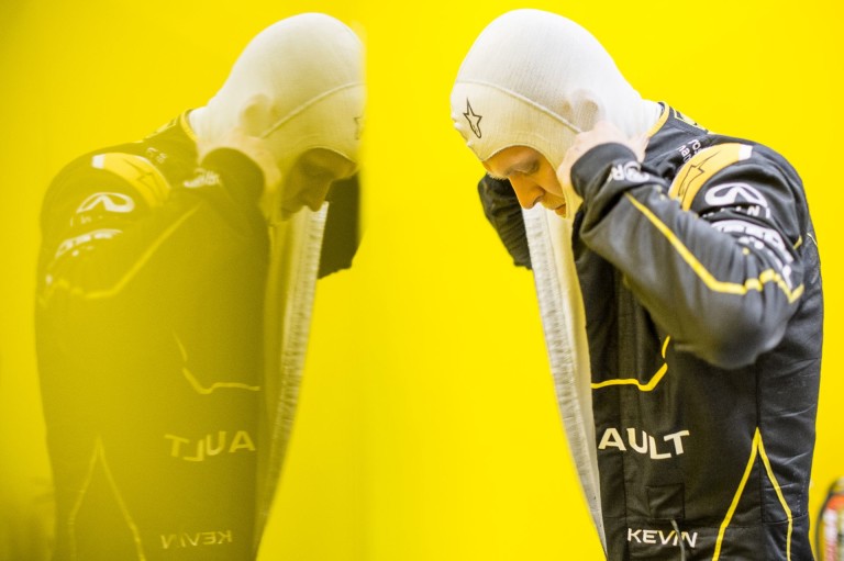 Egy újabb büszke Forma-1-es apuka beszélt a kisfiáról: Kevin Magnussen