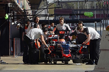 Grosjean: „A TOP-5 túlzás, de azon kívül bármi szóba jöhet”