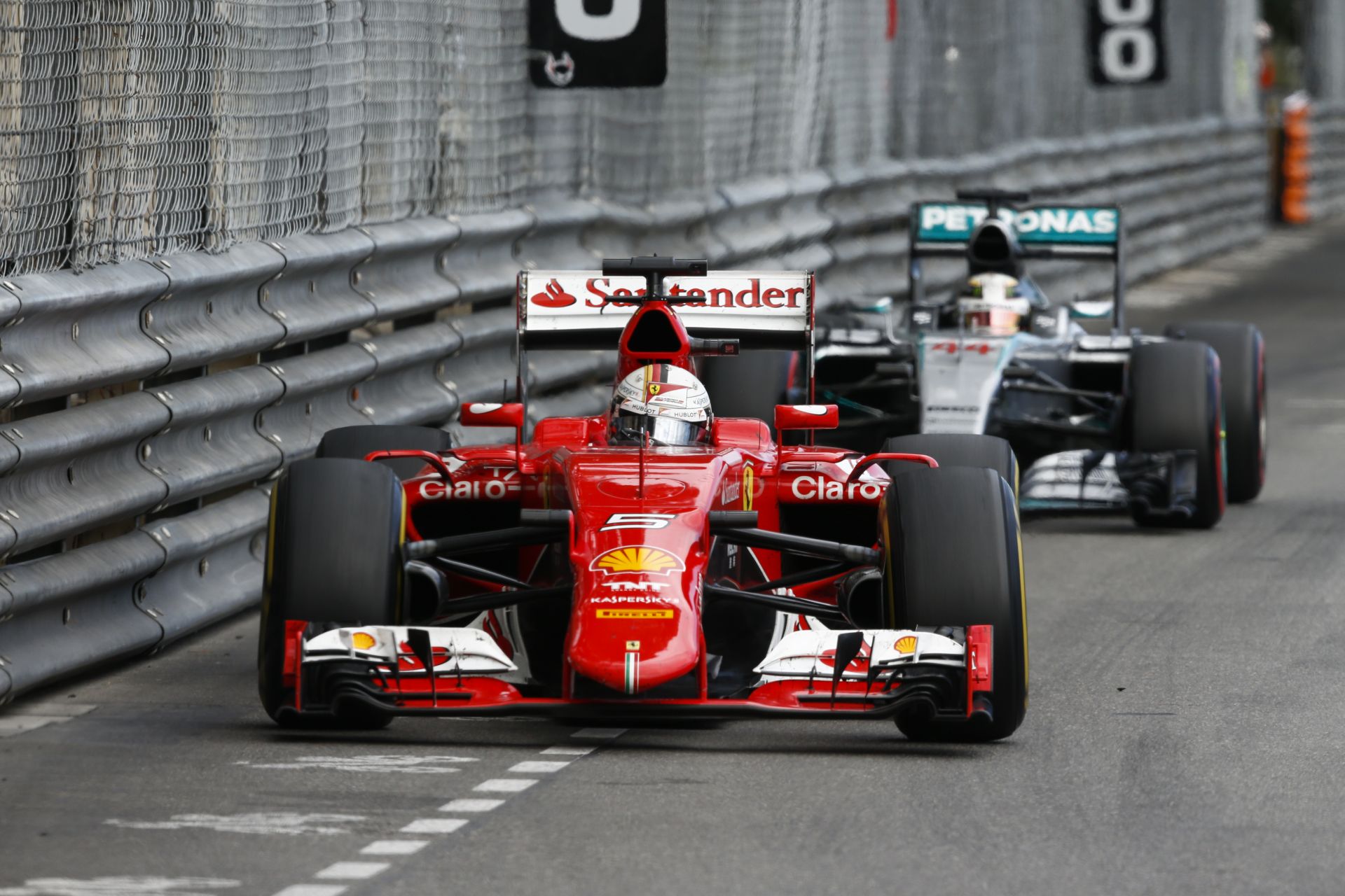 Ferrari Vs. Mercedes Vs. Honda Vs. Manor: hangpárbaj a 2016-os F1-es motorok között
