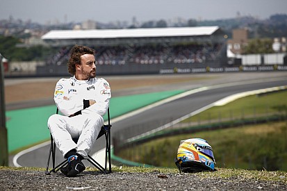 Ezen besírsz: Alonso a Star Trekben, a Star Warsban, a Forrest Gumpban és így tovább...