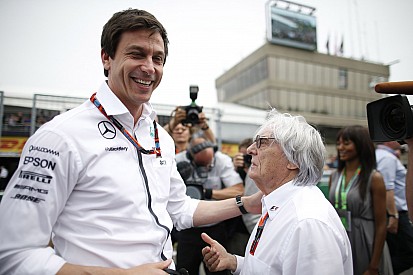 Ecclestone nagyon komolyan befenyíthette a Mercedest…
