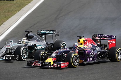 Mercedes: A Red Bull elég furcsa stratégiát választott…