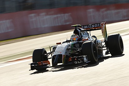 Keményen lecsapott az FIA: 7-helyes rajtbüntetést kapott Pérez a Brazil Nagydíjra