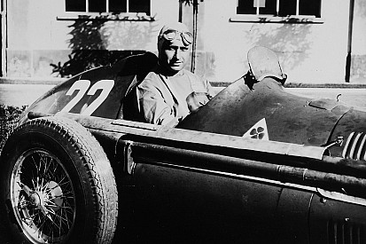 Exhumálják a legendás F1-es bajnok testét
