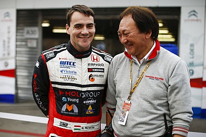 Levezető kör: Exkluzív élő interjú Michelisz Norberttel! Vettel a Ferrarinál, Alonso távozik, Rosberg szétszedné Hamiltont...