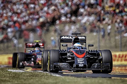 Magyar Nagydíj 2015: Körözgetés Alonsóval és a McLaren-Hondával a Hungaroringen
