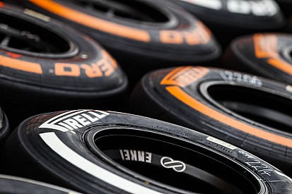 Nem a Pirelli "golyóálló" abroncsai felelnek az unalmas orosz futamért
