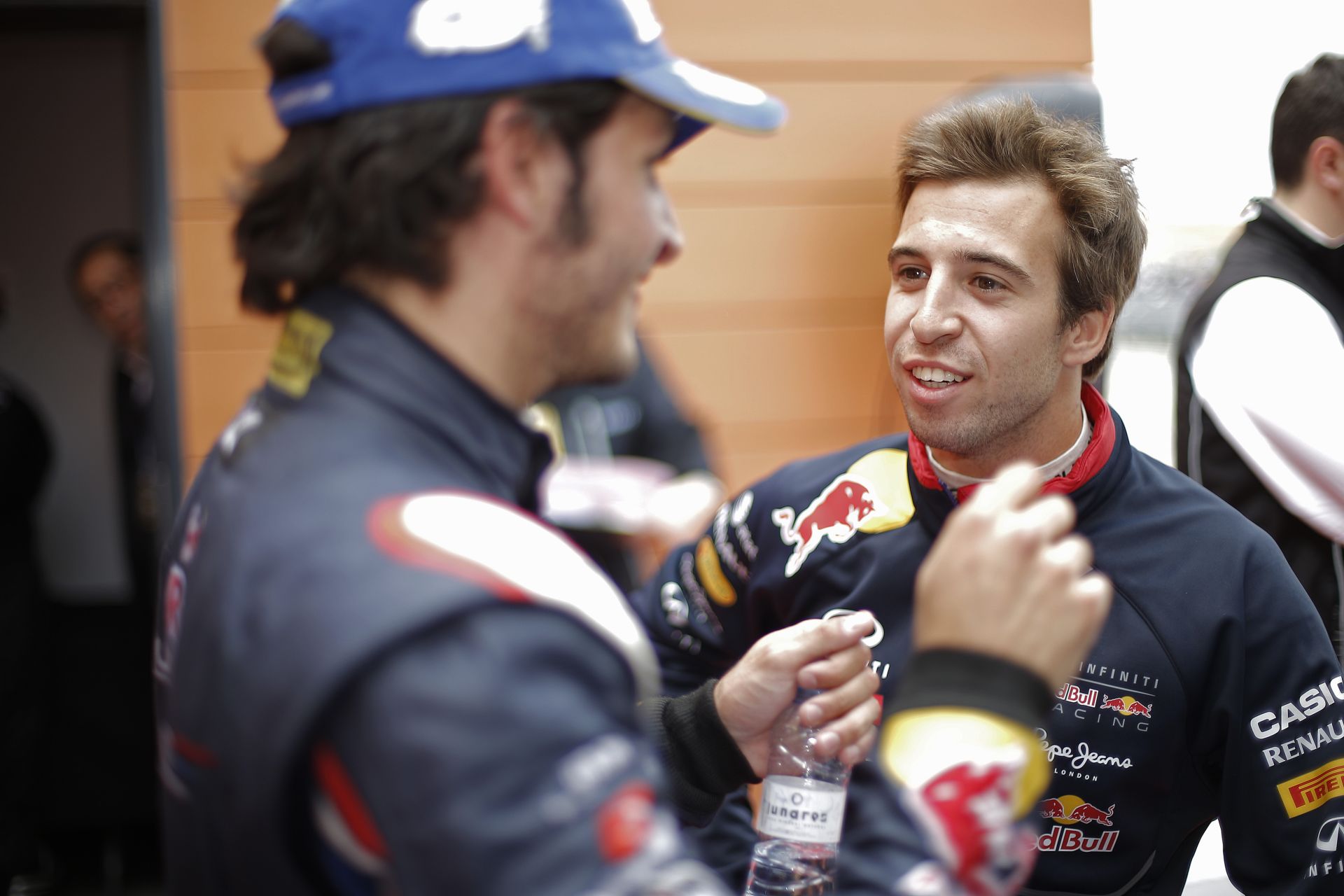 Da Costa szerint Sainz Jr. kapja meg a Toro Rosso ülését a 17 éves Vertappen mellett