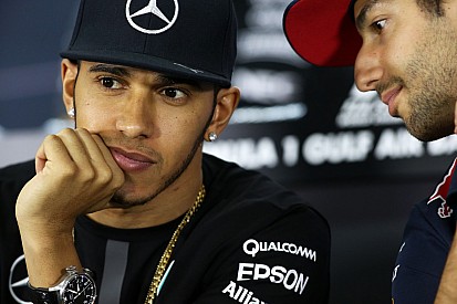 Lewis Hamilton - a divat szerelmese