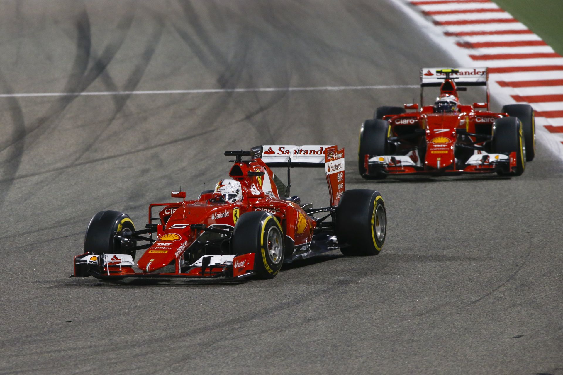 Raikkönen és Vettel Ferrarija csak a Brit Nagydíjra kaphatja meg az első komoly motoros frissítési csomagot?
