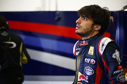 Kobayashi Monzában sem fog versenyezni? A 19 éves Sainz Jr. kaphatja meg a helyét