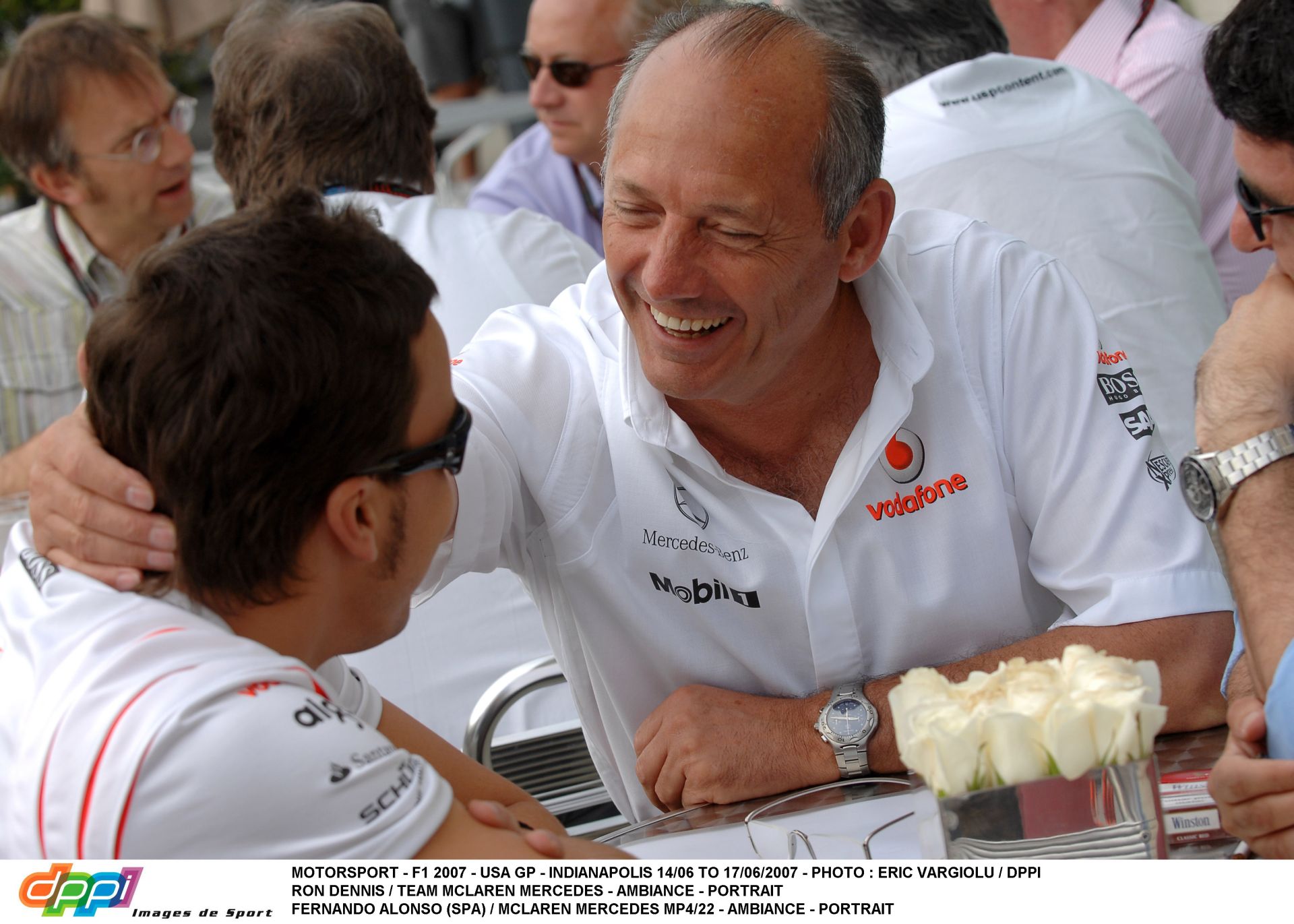 Titkos találkozó Alonso és Dennis között: 32 millió dollárt ajánlott a McLaren a spanyolnak