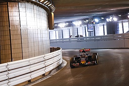 Carlos Sainz itt még azt hitte, hogy 8. - aztán jött a KO!