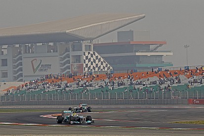 Bernie Ecclestone Indiai Nagydíjat akar!