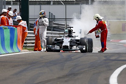 Egyedül a megbízhatóság nyírhatja ki a Mercedes szezonját