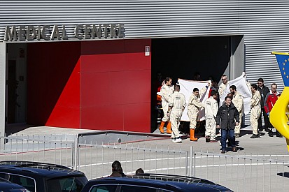 Alonso össze volt zavarodva a baleset után: azt hitte, még mindig a Ferrarinak versenyez