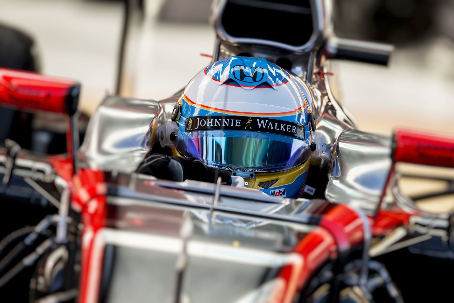 McLaren: Alonsónak valóban átmeneti emlékezetkiesése volt, és nem utazik el Ausztráliába