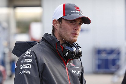 Hivatalos: A Sauber ismét pert vesztett a bíróságon! Van der Garde versenyezhet Ausztráliában?!
