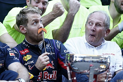 Vettel: Egyik napról a másikra elfelejtettem vezetni? Ez nagyon vicces!