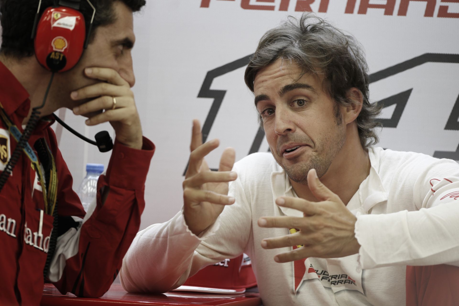 Alonso: Vettelnek eddig sok szerencséje volt, és nem hiszem, hogy a Red Bullhoz kellett volna szerződnöm