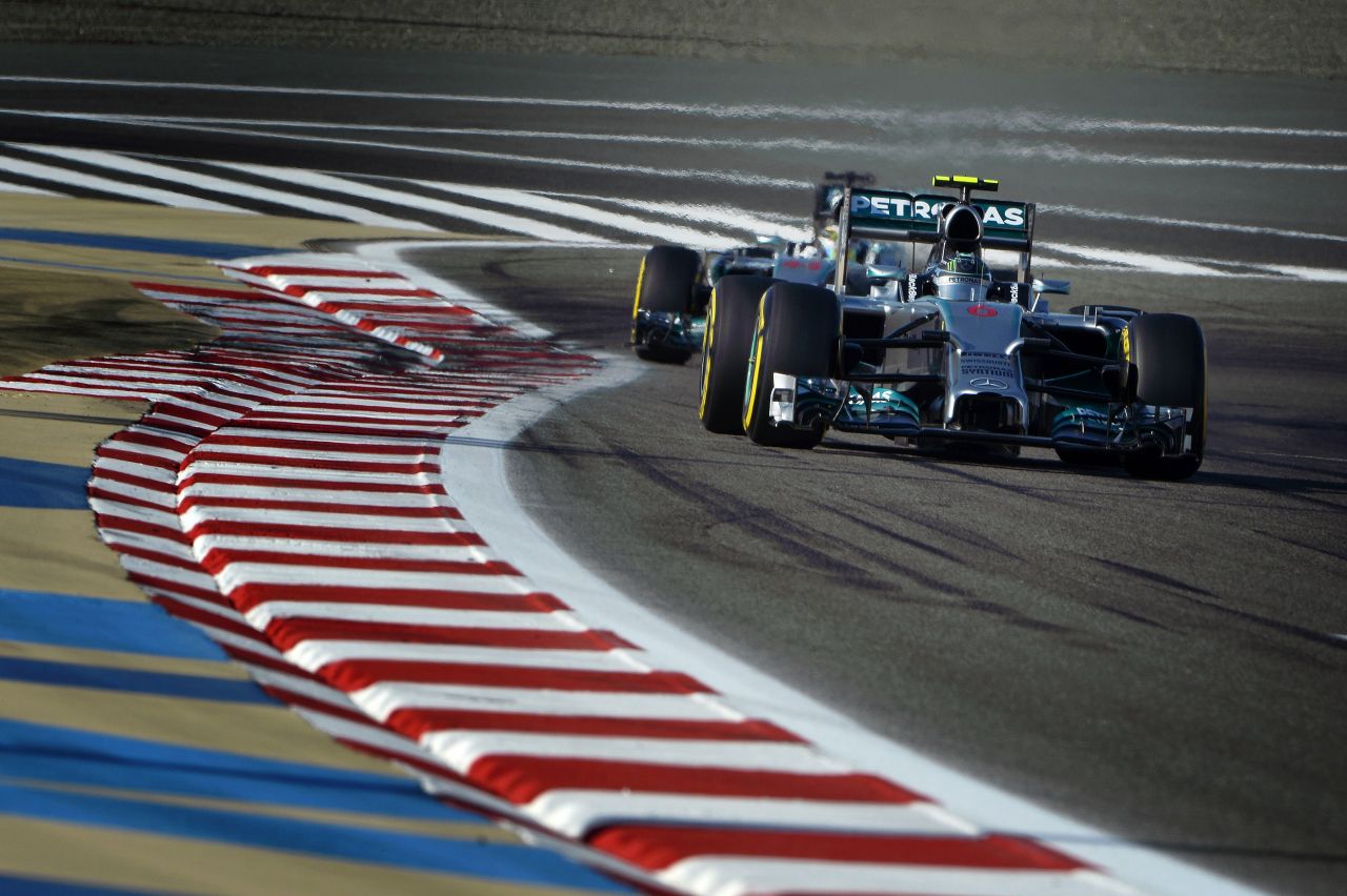 Rosberg káromkodott a sisak alatt, szerencsére nem hallottuk: lehet bízni Hamiltonban