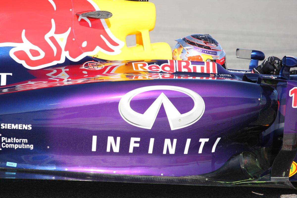 Vettel: Nem vagyunk elég jók, de ezt mindenki láthatja