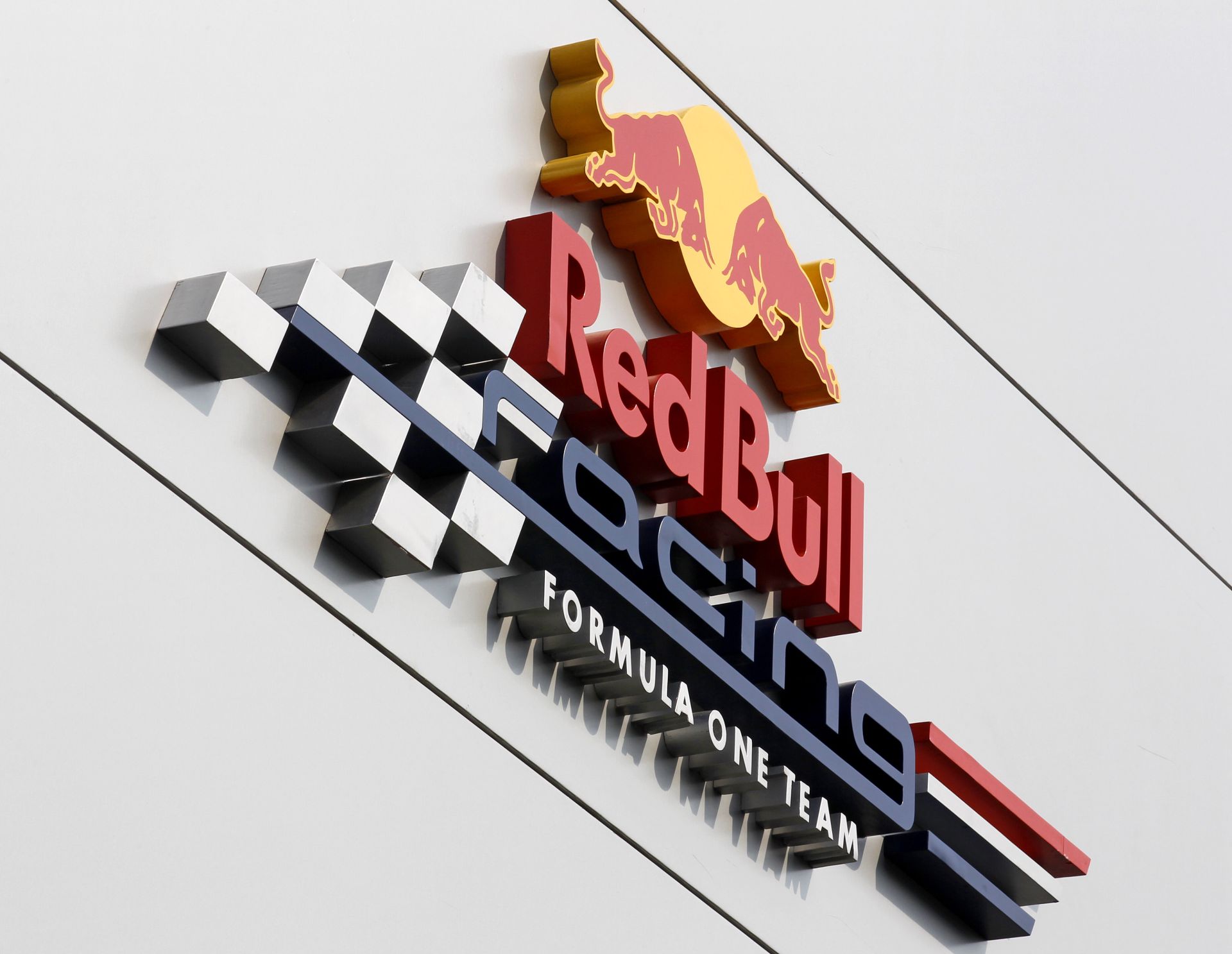Red Bull: A harmadik versenyre már meg is lesz a Mercedes