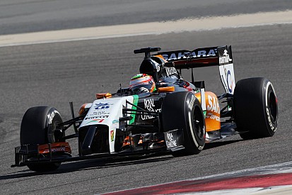 Pérez-Bottas-Räikkönen sorrend Bahreinben! Nem ért véget a Red Bull szenvedése
