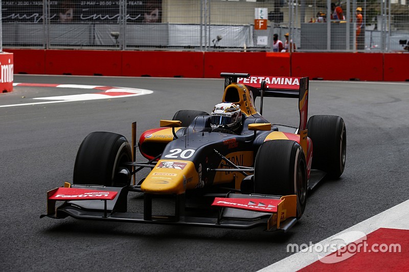 GP2 Баку: перша гонка