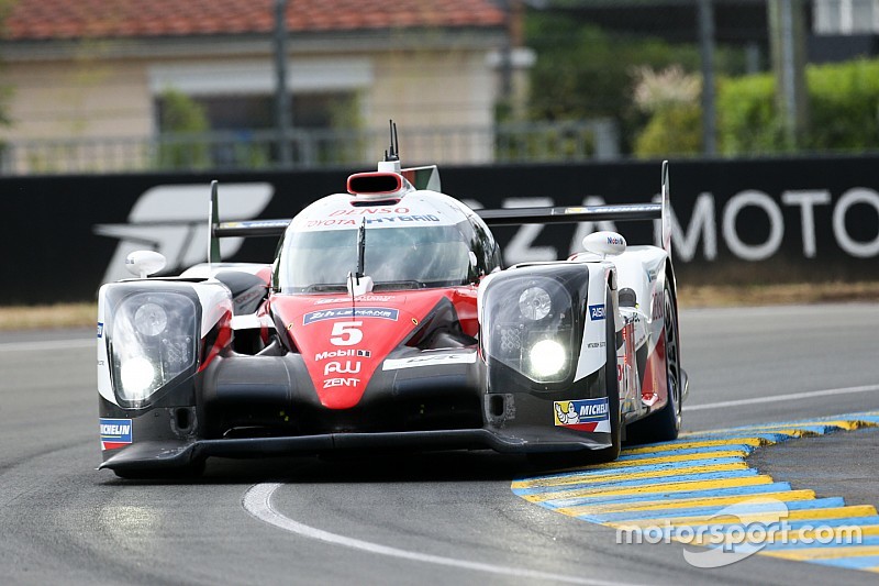 Toyota perd les 24 Heures du Mans dans le dernier tour!
