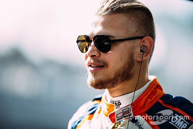 Янош дебютує в Формулі 3.5 з командою RP Motorsport