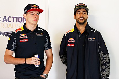 Ricciardo: "La rivalidad con Verstappen puede ser sana"