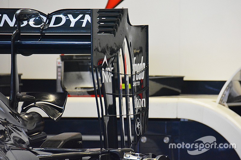 McLaren prueba un diseño radical del ala trasera