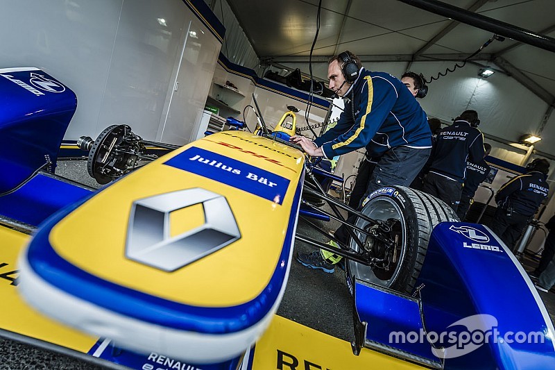 Gaillardot, Renault: “Due gare a week end? Solo un fatto mentale”
