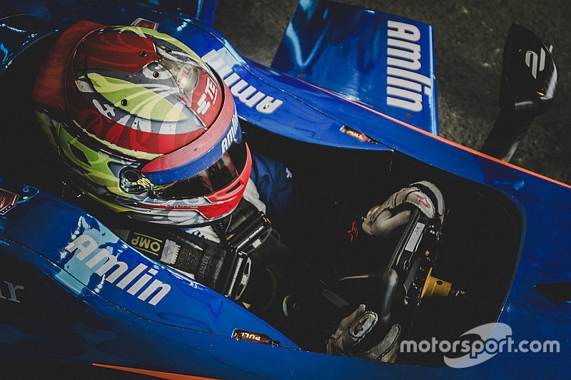 Frijns in het nadeel in Londen en hoopt op regenbuien