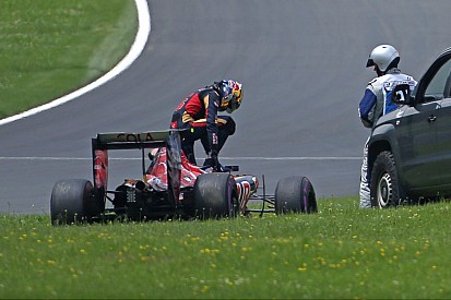 Sainz cree que Toro Rosso ha de mejorar los sábados