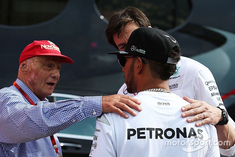 Lauda desmiente que Hamilton destruyera su habitación