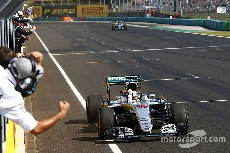 Hamilton, al nivel de Senna, Schumacher y Prost