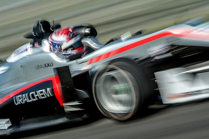 F3 Spa: George Russell snelst op droge baan