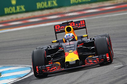Ricciardo scherza: "Neanche Superman avrebbe fatto la pole..."
