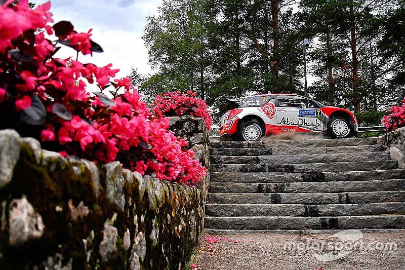 Meeke cerró el sábado en Finlandia con 41 segundos de margen