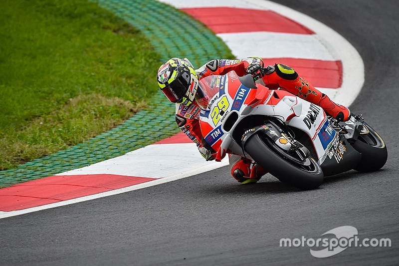Iannone en 'Dovi' voelen de druk, maar zijn vol vertrouwen voor de race