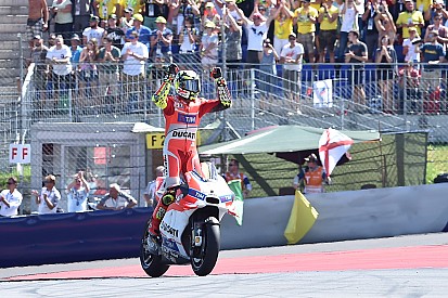 Iannone no se ablanda y logra su primer triunfo en MotoGP